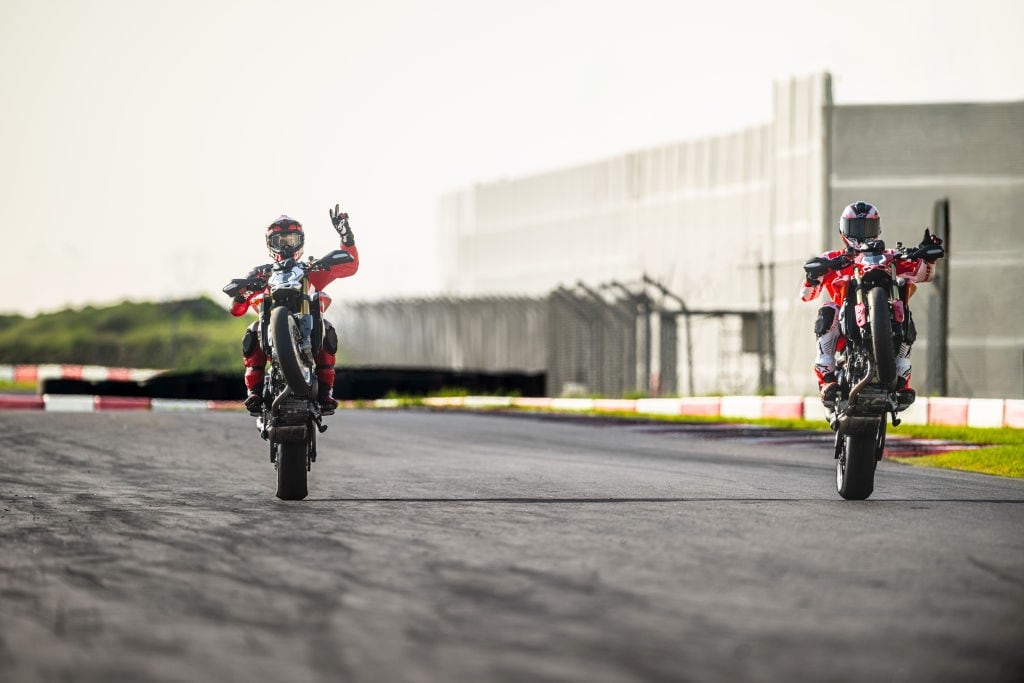 Ducati Hypermotard V2: potenza e leggerezza